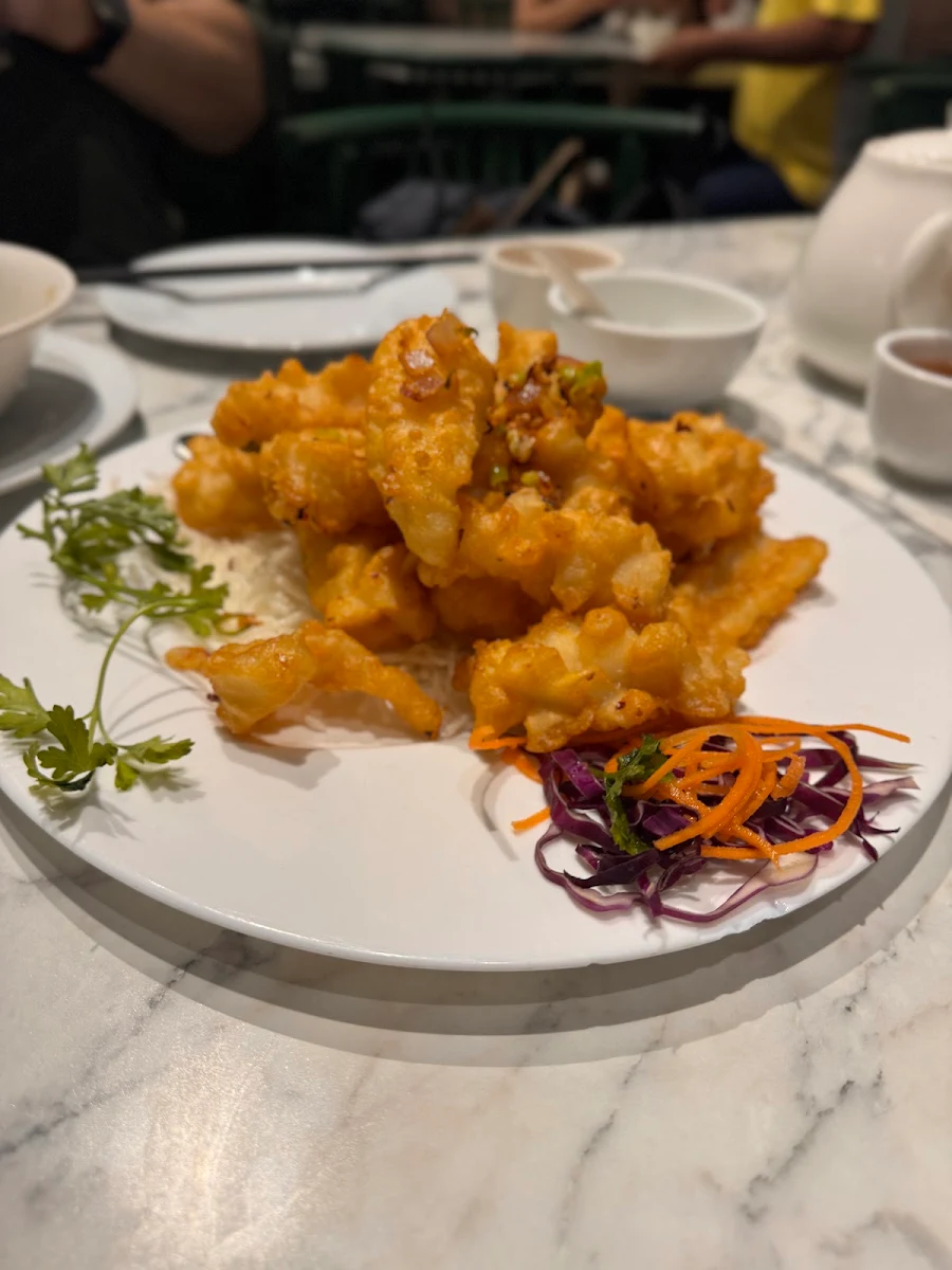 40 椒鹽鮮魷 salt & pepper squid